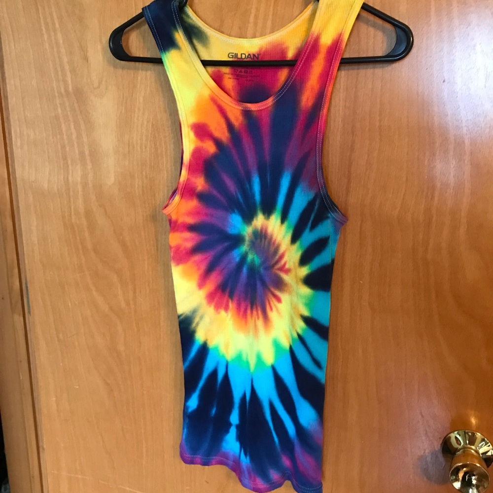 Rainbow Tie Dye spiral beater tank top small